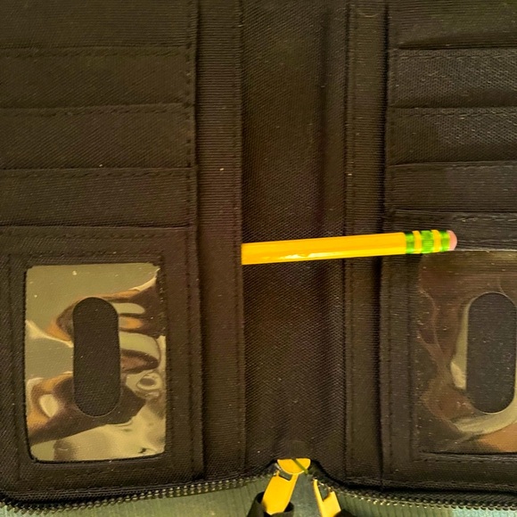 GUC Simply Southern Wristlet/Plaid Design-Large Enough to Hold Everything! - Picture 6 of 12